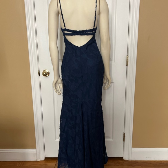 Princess Polly CYRENE MAXI DRESS NAVY - Picture 10 of 12